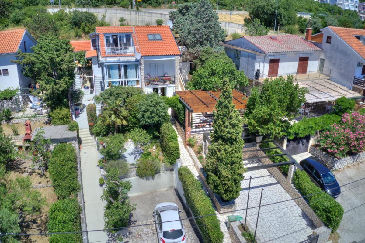 Cvrk Family House Novi Vinodolski Buitenkant foto